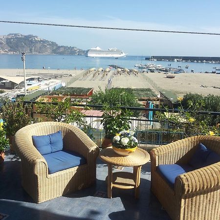 Terrazza Sul Mare Lejlighed Giardini Naxos Værelse billede